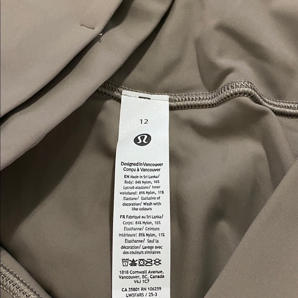 Lululemon - Fast and Free High Rise Tight 25” *Pockets - NWT - Picture 5 of 6